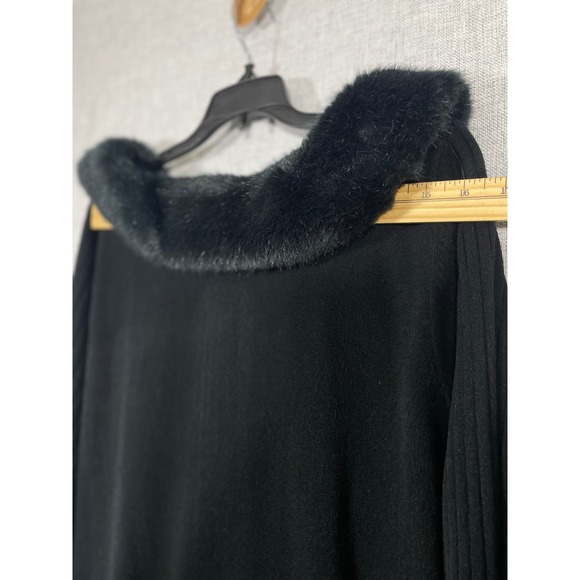 Mercer Street Studio Woman 1X Black Acrylic Sweater Faux Fur Collar Long Sleeve - Picture 5 of 11